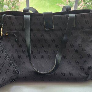 Dooney & Bourke Medium Tote Black